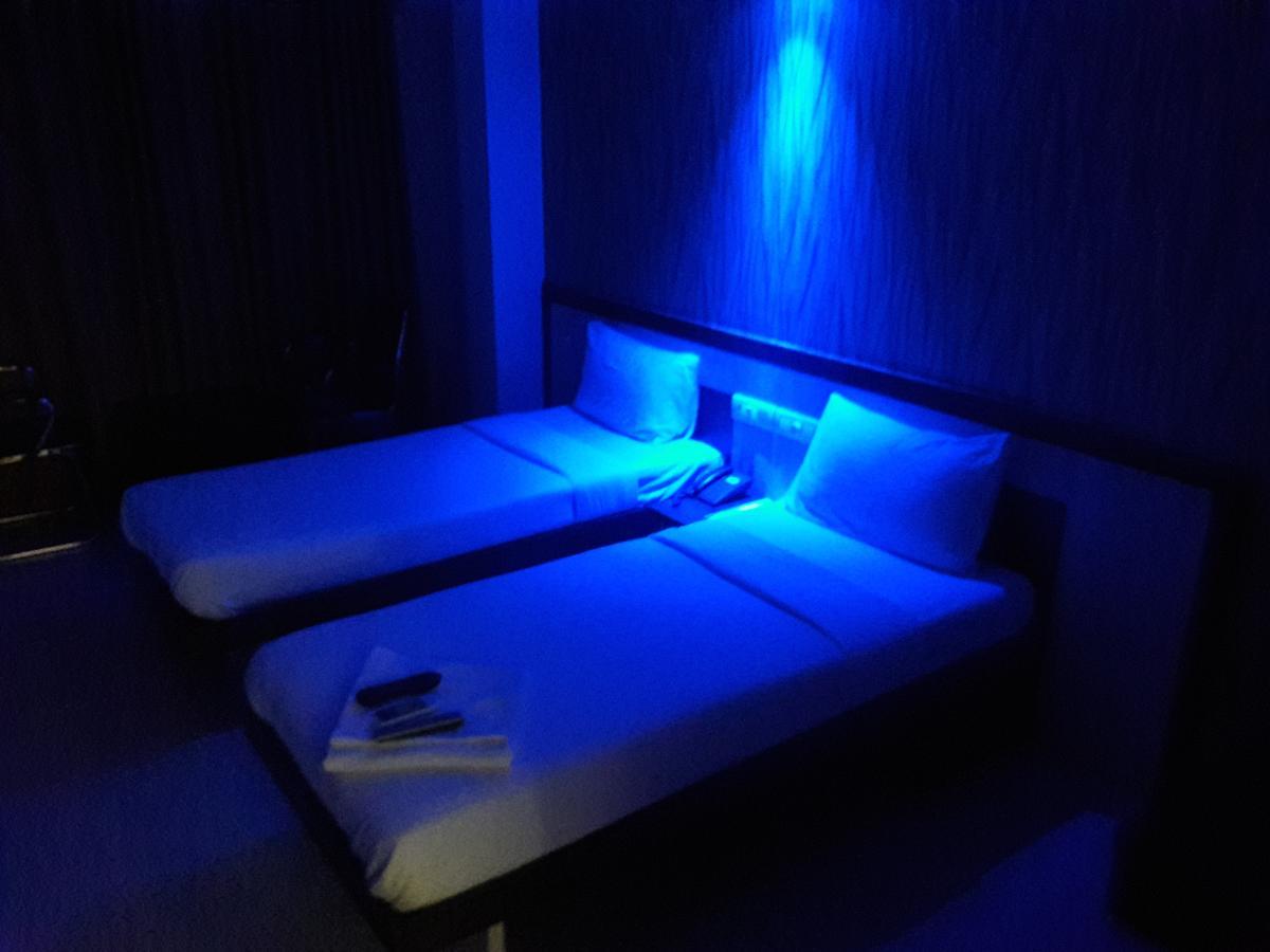 Hotel Naivedya Аурангабад Экстерьер фото